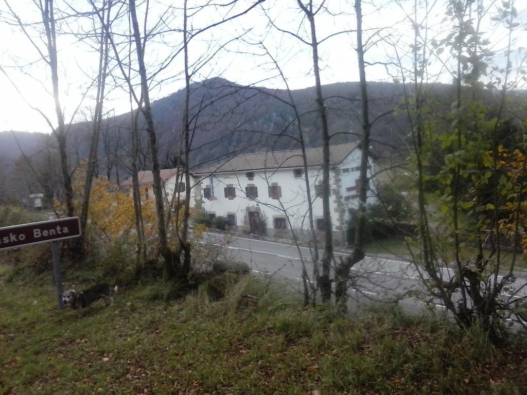 Hostal Venta San Blas Almándoz 외부 사진